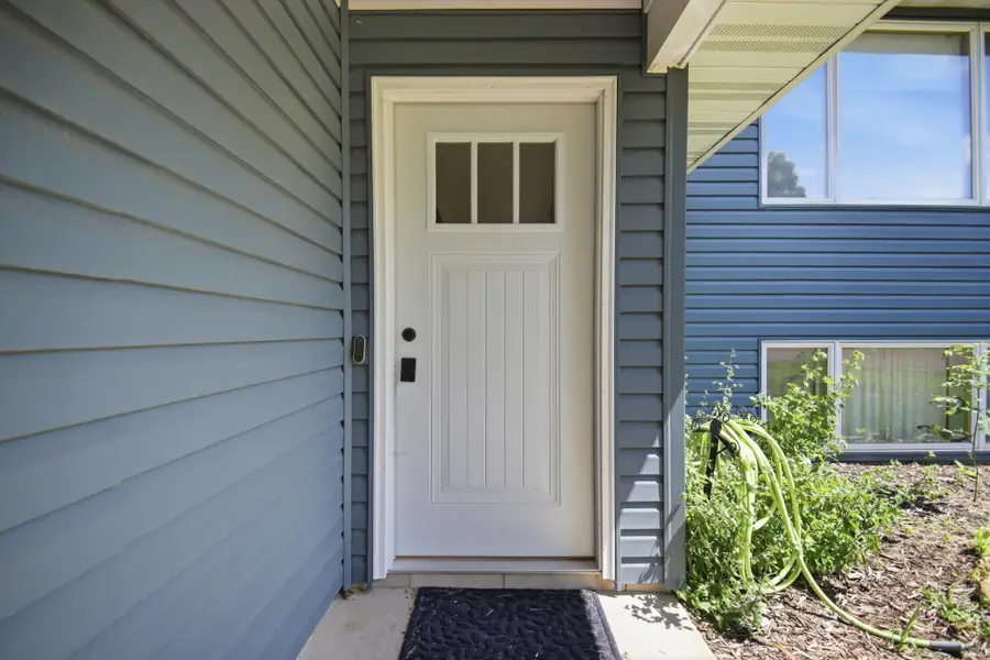 717 Colonial Circle, Faribault, MN 55021 - #2
