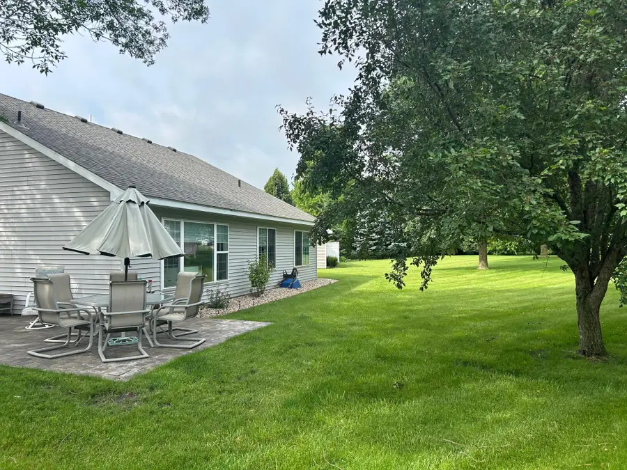 2532 7th Avenue Se, Willmar, MN 56201 - #2