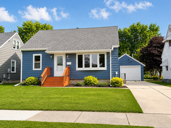 1704 1st Avenue Ne, Austin, MN 55912