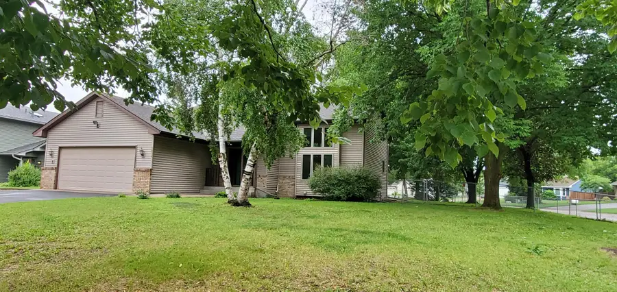 3894 123rd Avenue Nw, Coon Rapids, MN 55433 - #2