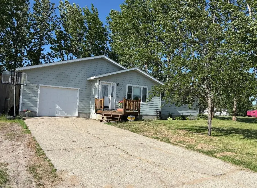 305 Lincoln Court Sw, Warroad, MN 56763 - #2