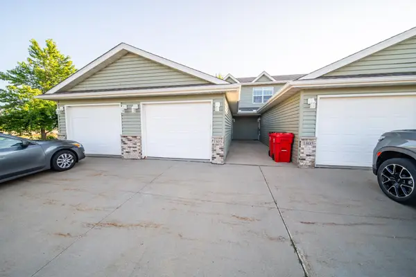 1803 Daniel Lane, Stewartville, MN 55976