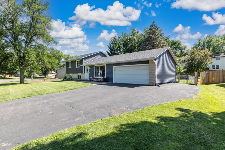 7686 Ivystone Avenue S, Cottage Grove, MN 55016 - #2