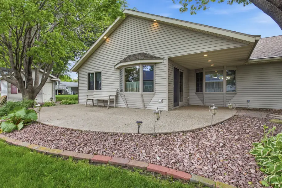 2204 20th Street Sw, Willmar, MN 56201 - #3