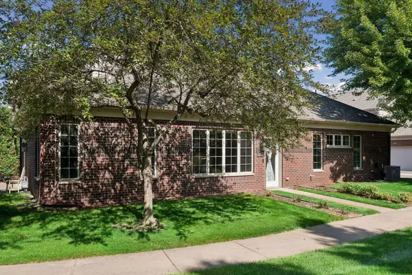 2411 119th Court Ne #G, Blaine, MN 55449
