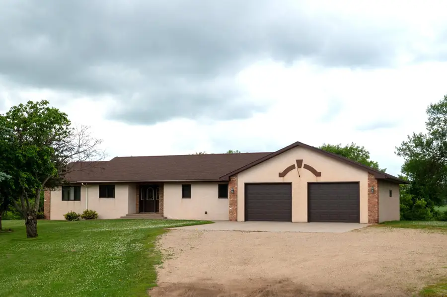 1800 30 Street Nw, Willmar, MN 56201 - #2