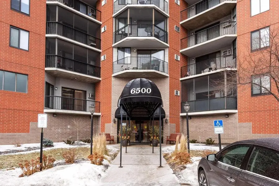 6500 Woodlake Drive #313, Richfield, MN 55423 - #2