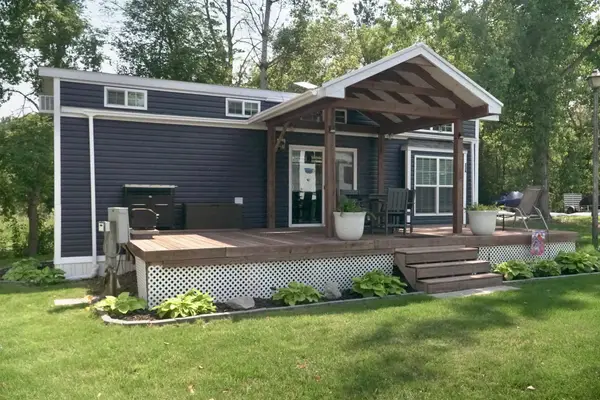 32741 N Lakes Trail #23A, Lindstrom, MN 55045