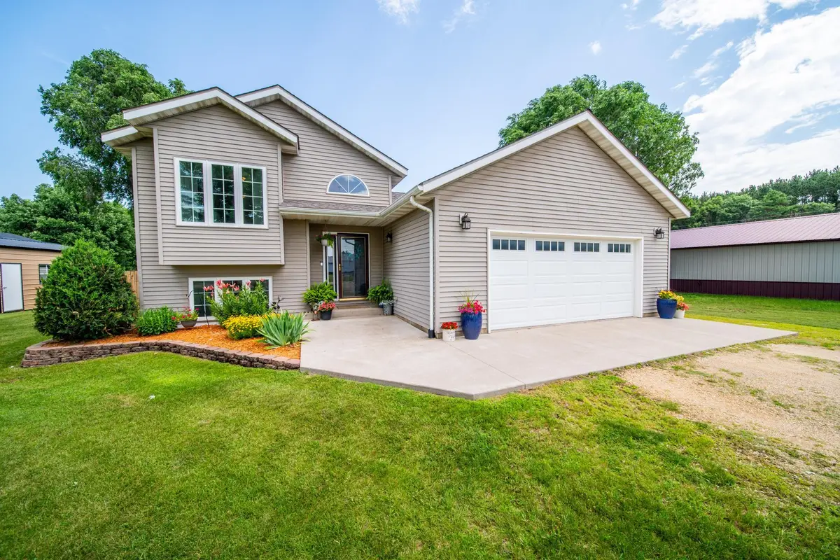 15078 669th St, Wabasha, MN 55981 - #1