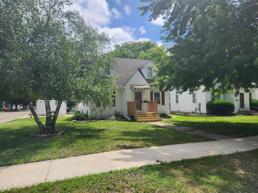 1210 10th Street Nw, Austin, MN 55912 - #2