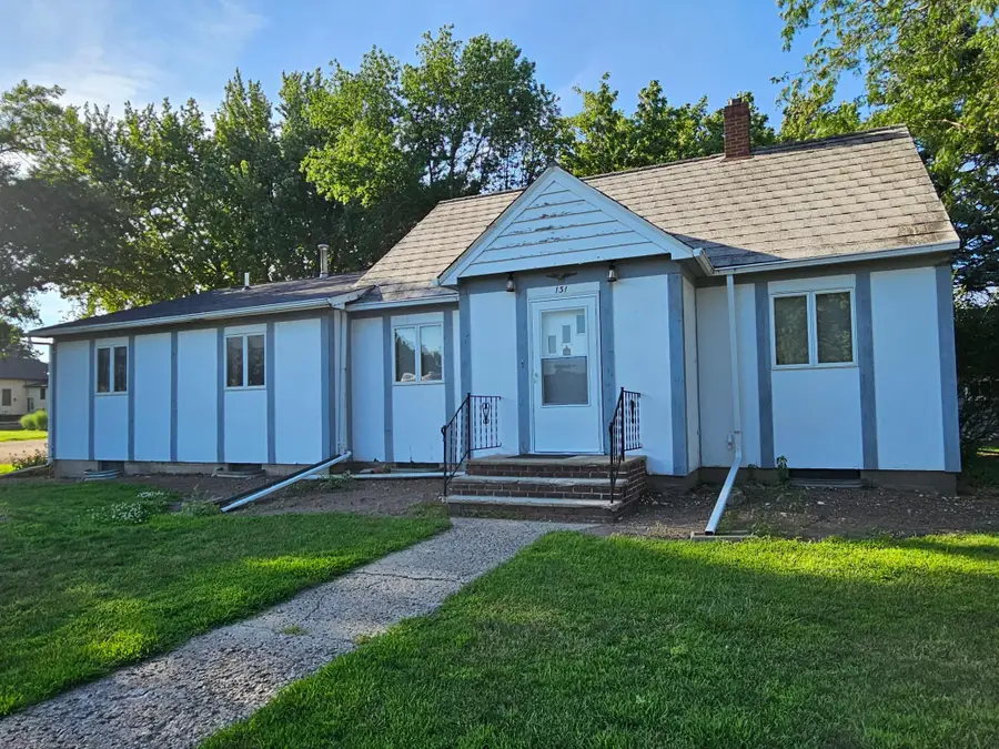 131 E Dineen Street, Sanborn, MN 56083 - #2