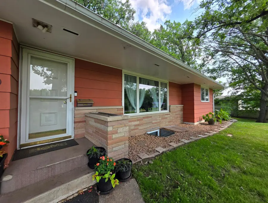 540 Clark Street, Mora, MN 55051 - #2