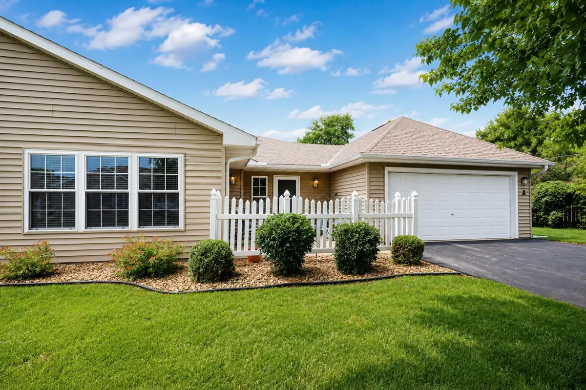 2102 Oak Tree Lane #A, Austin, MN 55912 - #1