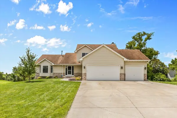 9142 Harpers Court Ne, Blaine, MN 55449