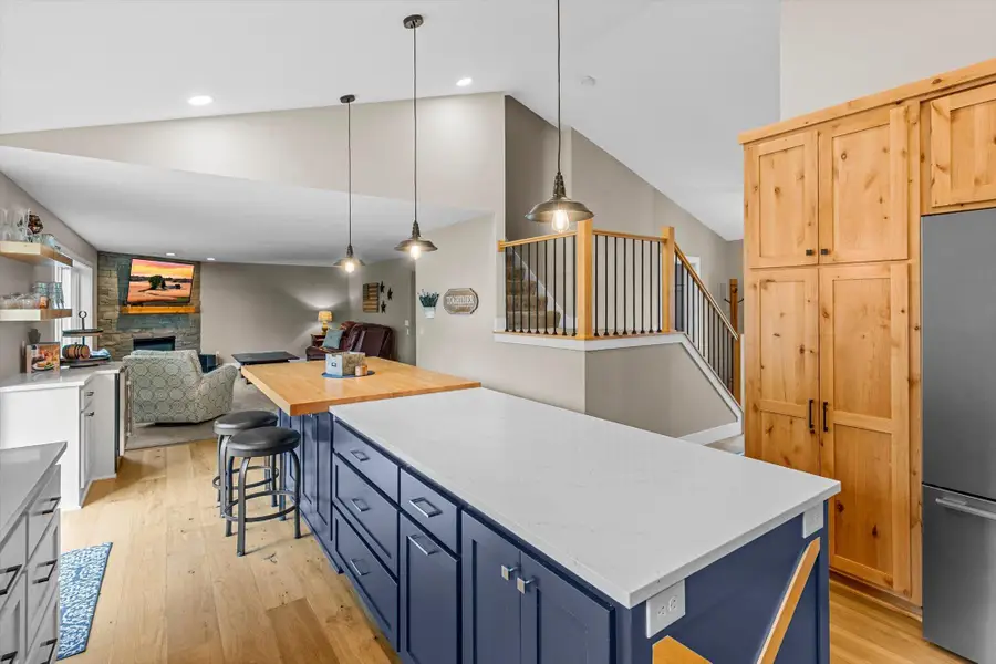9142 Harpers Court Ne, Blaine, MN 55449 - #3