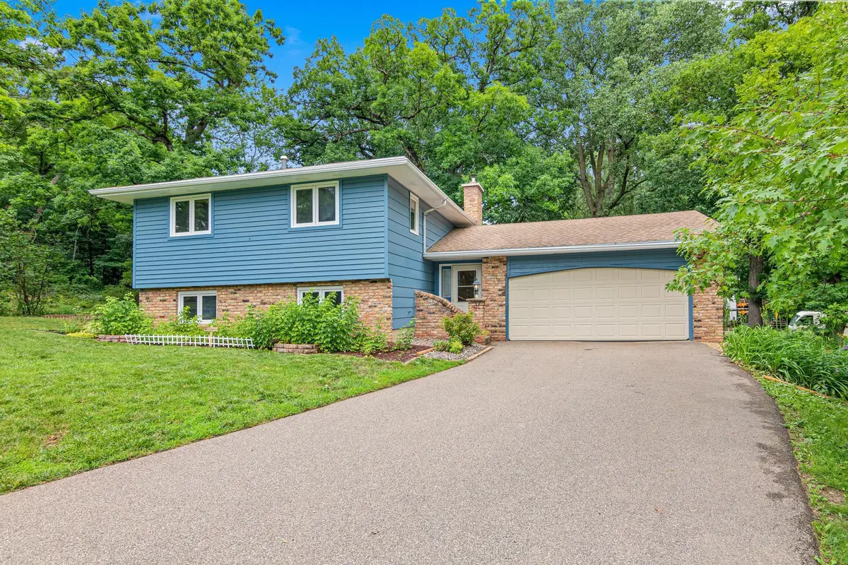 5915 Hidden Oaks Circle Se, Prior Lake, MN 55372 - #1