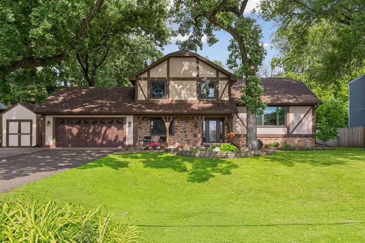 2480 Ariel Street N, North Saint Paul, MN 55109 - #1