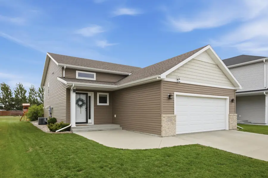 4558 13th Street S, Moorhead, MN 56560 - #2