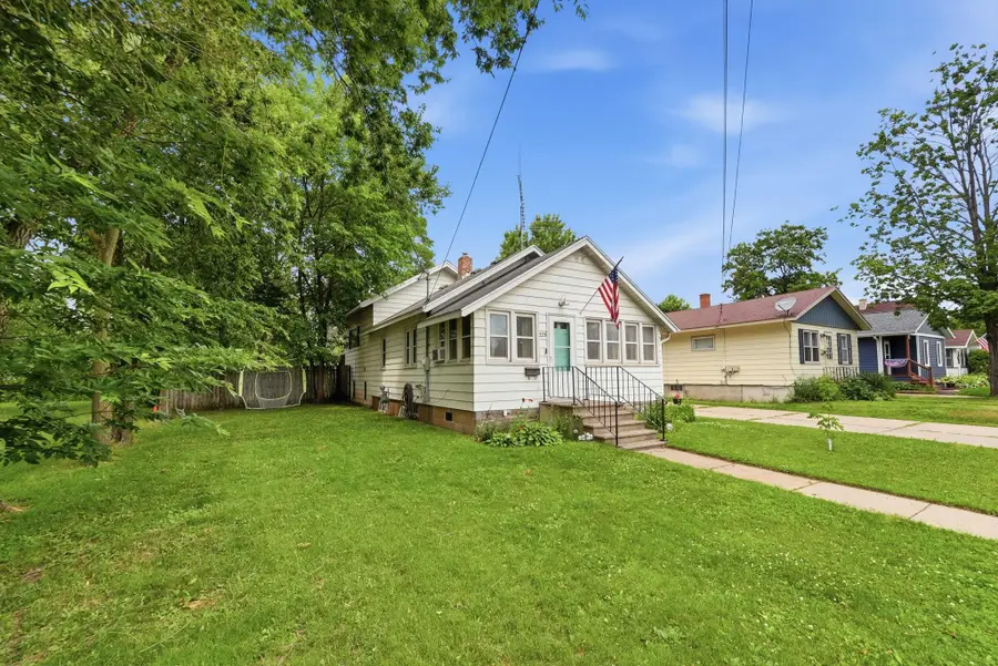223 31st Avenue N, Saint Cloud, MN 56303 - #3