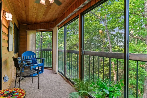 6085 Rowland Road #207, Minnetonka, MN 55343