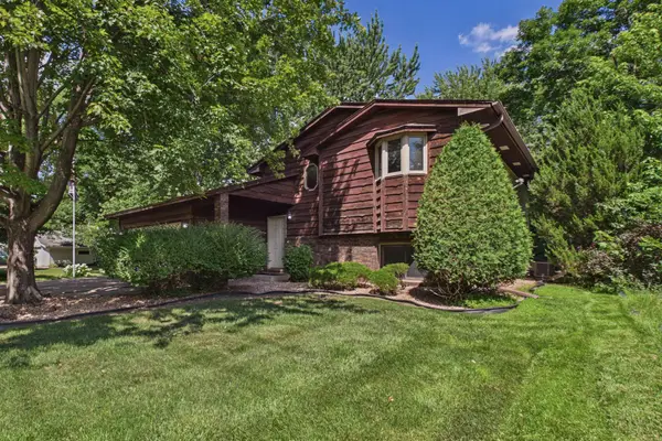 9194 Goldenrod Lane N, Maple Grove, MN 55369