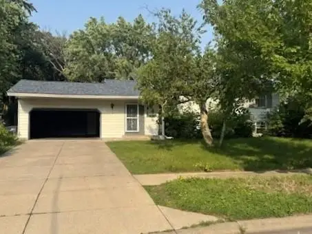 10701 Wren Street Nw, Coon Rapids, MN 55433
