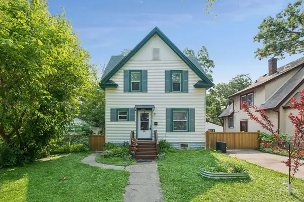 3029 43rd Avenue S, Minneapolis, MN 55406