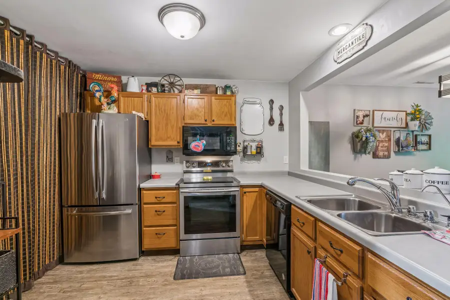 3030 Shields Drive #101, Eagan, MN 55121 - #3