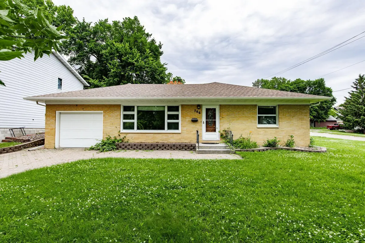 706 W Stanton Avenue, Fergus Falls, MN 56537 - #1