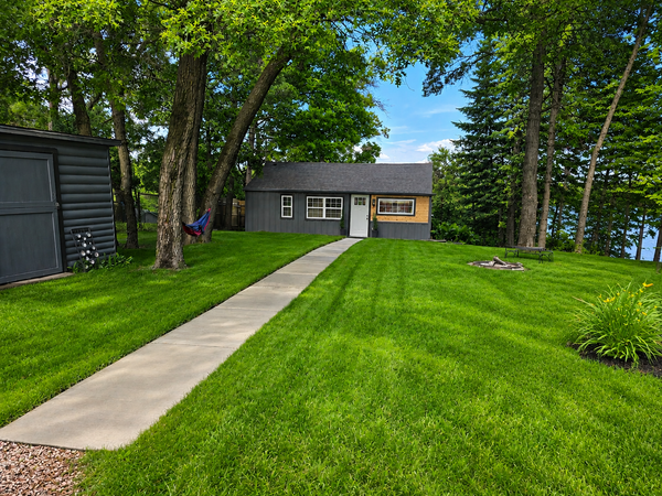 11567 42nd Street Se, Clear Lake, MN 55319