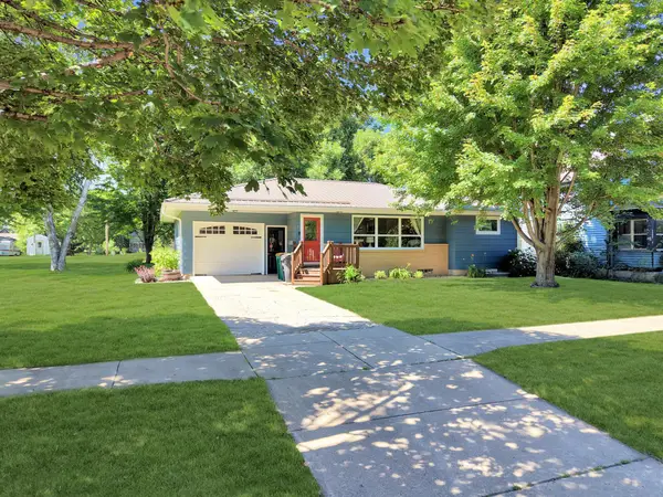 71 Rowland Street, Tracy, MN 56175