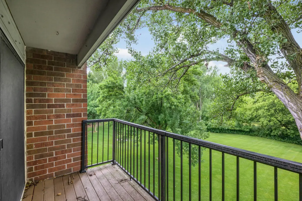 4 Pine Tree Drive #321, Arden Hills, MN 55112 - #1