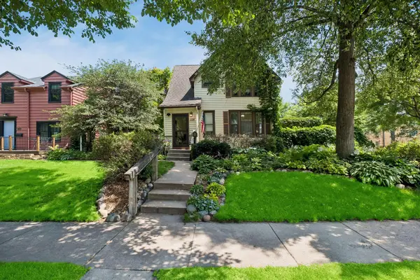 1114 Gibbs Avenue, Saint Paul, MN 55108