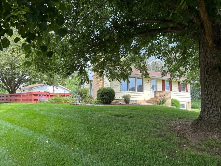 1299 N Birch Lake Boulevard, White Bear, MN 55110 - #3