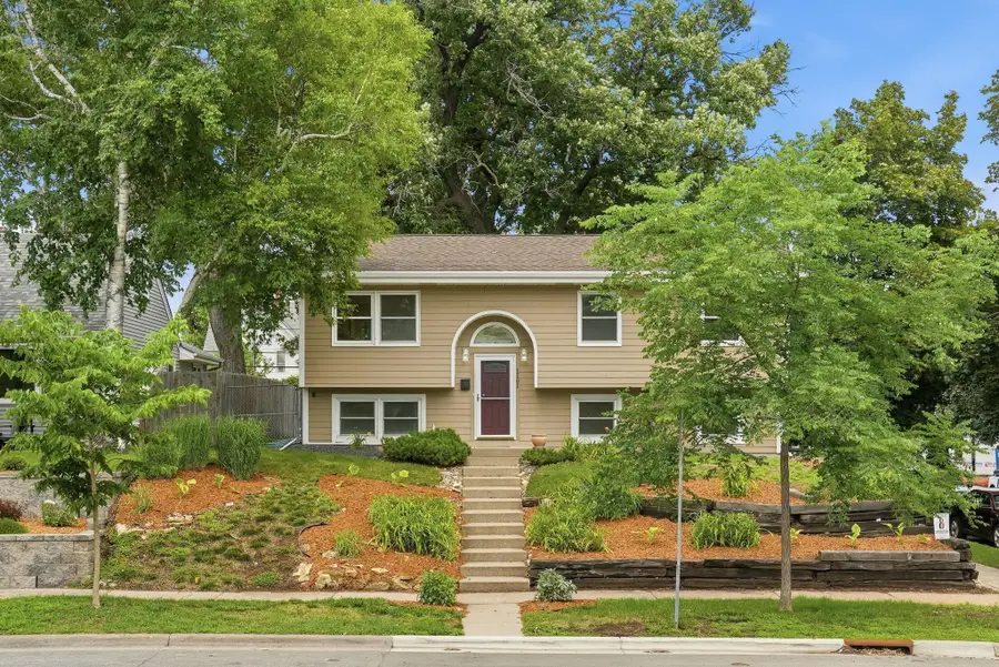 1161 Goodrich Avenue, Saint Paul, MN 55105 - #2