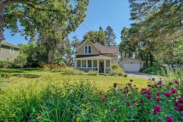 711 Anderson Street W, Stillwater, MN 55082
