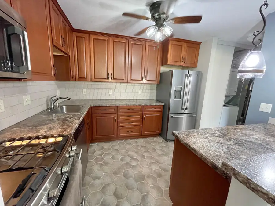 9809 Cimarron Trail, Minnetonka, MN 55305 - #3