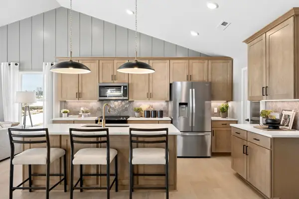 1794 Tamarack Road, Shakopee, MN 55379