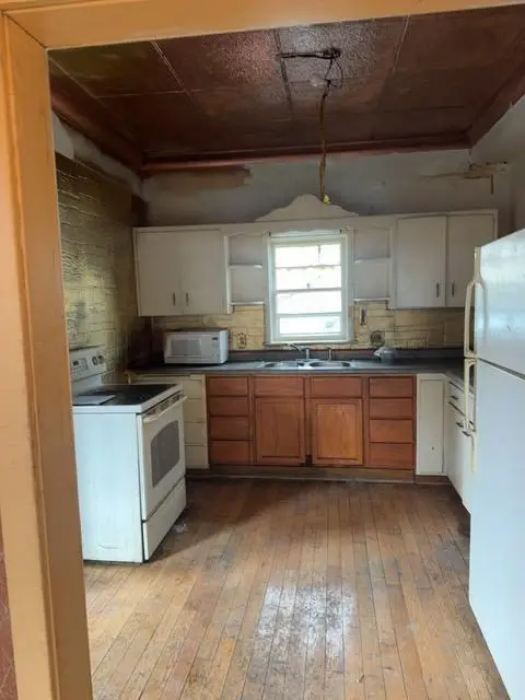 507 8 1/2 Street S, Virginia, MN 55792 - #2