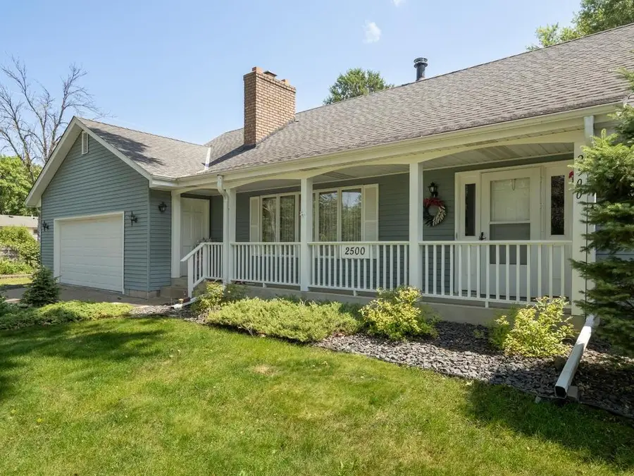 2500 Fernwood Street, Roseville, MN 55113 - #2