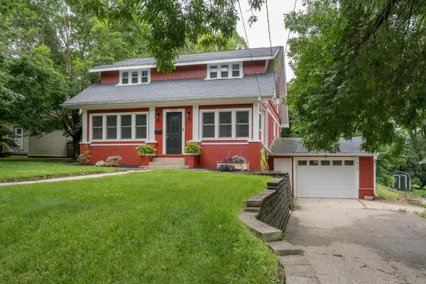 520 3rd Street S, Waterville, MN 56096