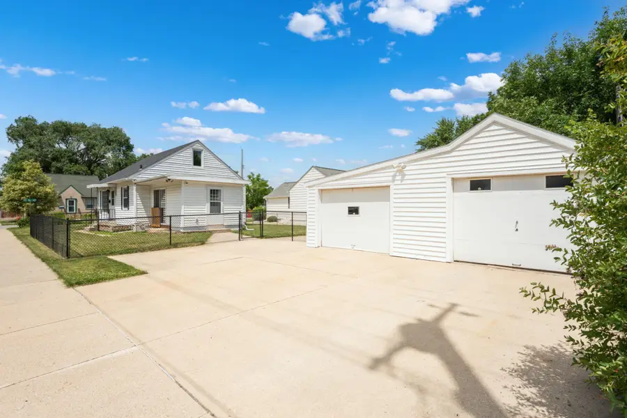 1205 9th Street Ne, Rochester, MN 55906 - #2
