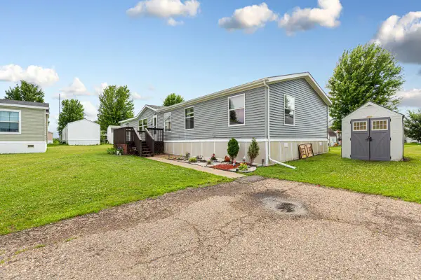 2147 Celtic Court, North Mankato, MN 56003