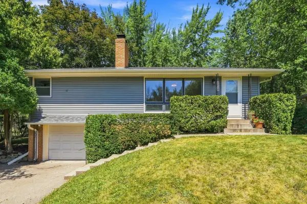 1101 Lynde Drive Ne, Fridley, MN 55432