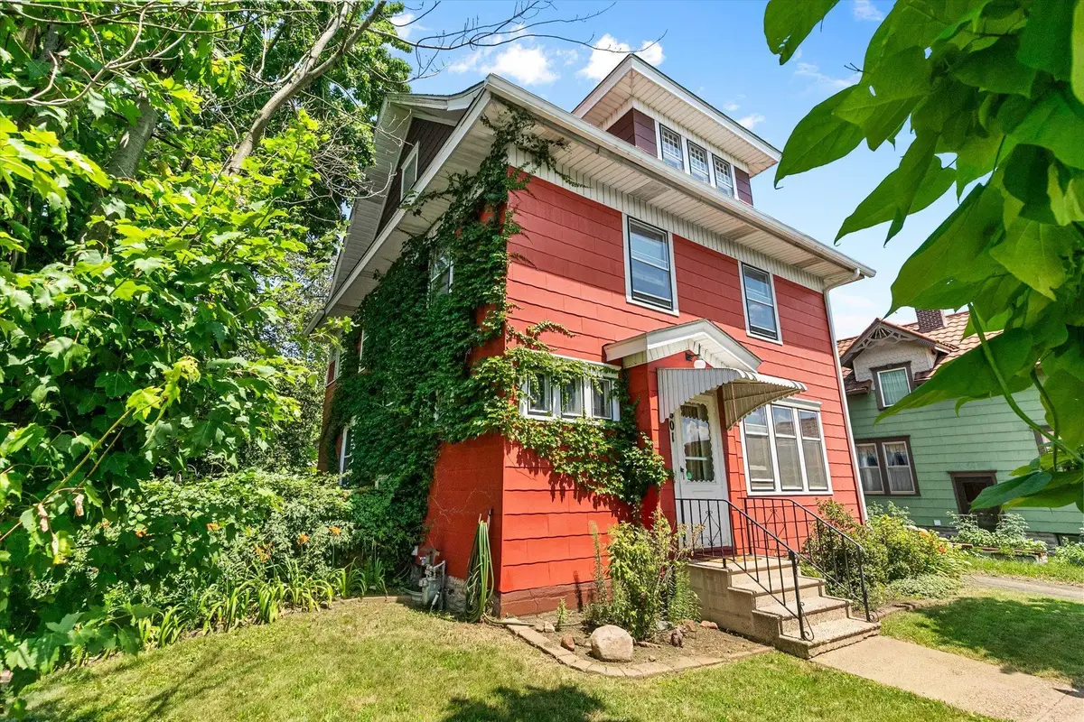 1601 Hubbard Avenue, Saint Paul, MN 55104 - #1