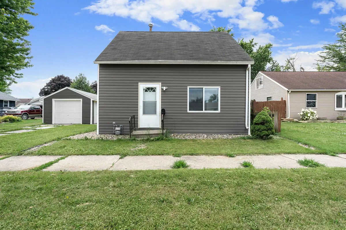 1810 1st Avenue Se, Austin, MN 55912 - #1