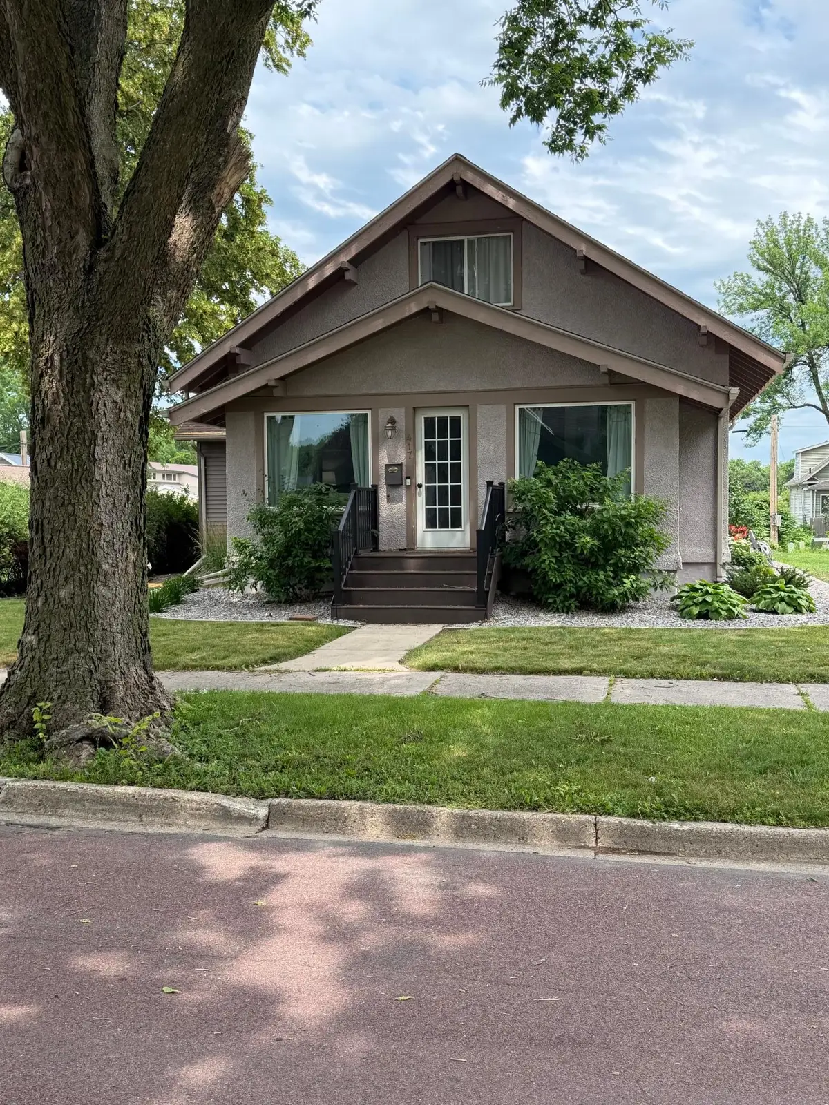 417 E Wyoming Street, Redwood Falls, MN 56283 - #1
