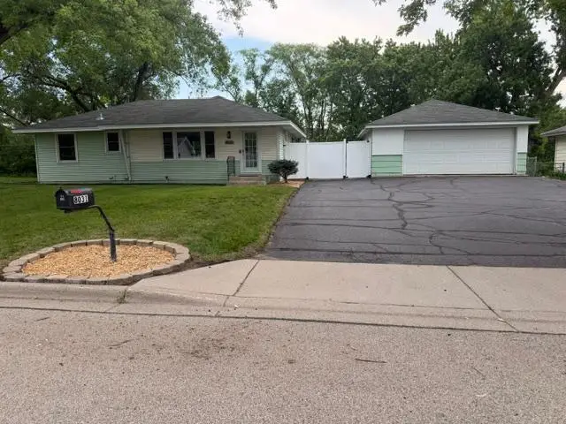 8031 Hadley Avenue S, Cottage Grove, MN 55016 - #1