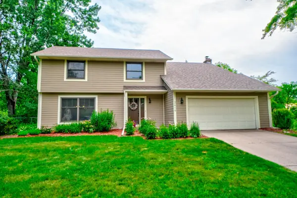 2414 Oakridge Court, Stillwater, MN 55082