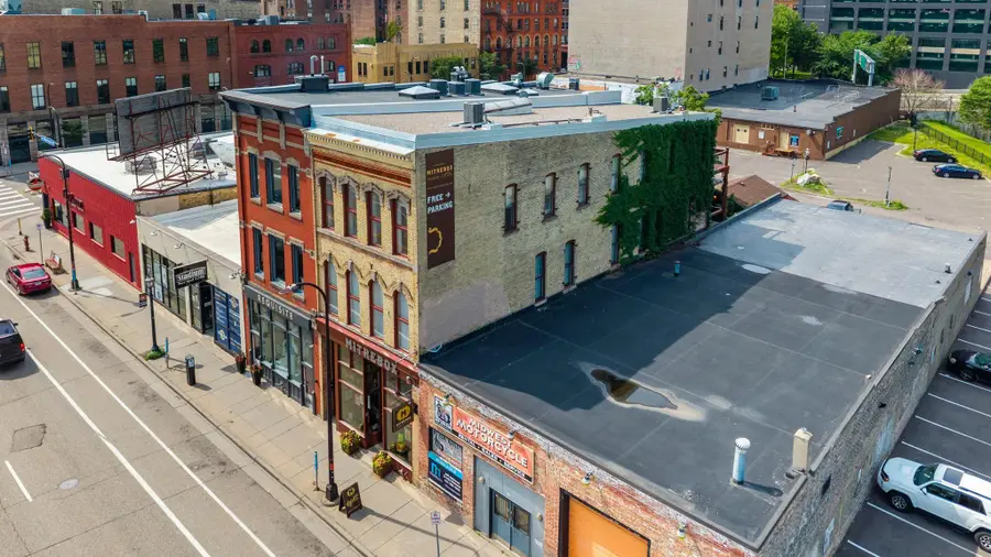 213 1/2 Washington Avenue N, Minneapolis, MN 55401 - #2